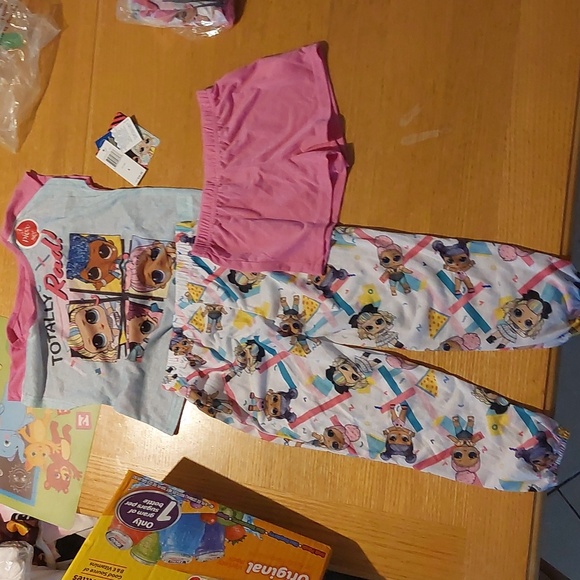 LOL surprise 3 piece pyjama set - Picture 1 of 3